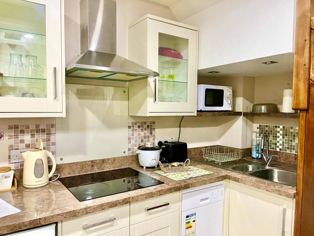 Ar-Rahman, 1 Bed Room And 1 Living Room Apartment Dartford Luaran gambar